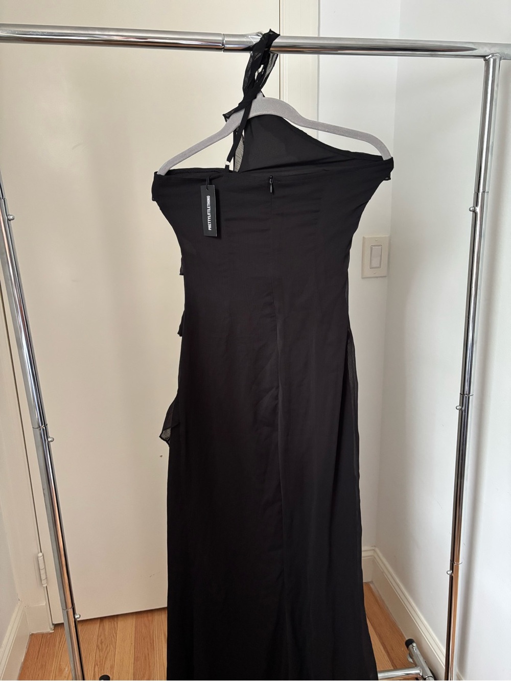 NWT PrettyLittleThing Tall Black One Shoulder Ruffle Maxi Dress Formal Evening - Picture 9 of 13